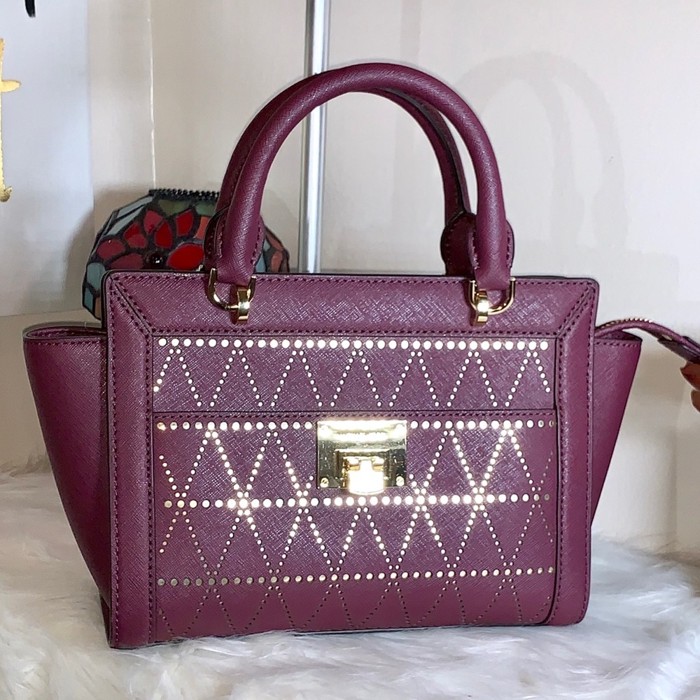 🚫🚫SOLD🚫🚫. MICHEAL KORS SELMA TWO WAY BAG - Picture 2 of 8